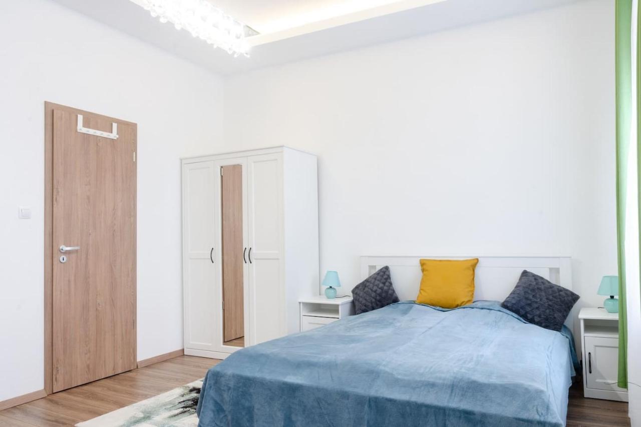 3 En Suit Bedroom Flat In The Main Centre For 6Ppl, 3Bdr,3Bthr,Ac Budapest Extérieur photo