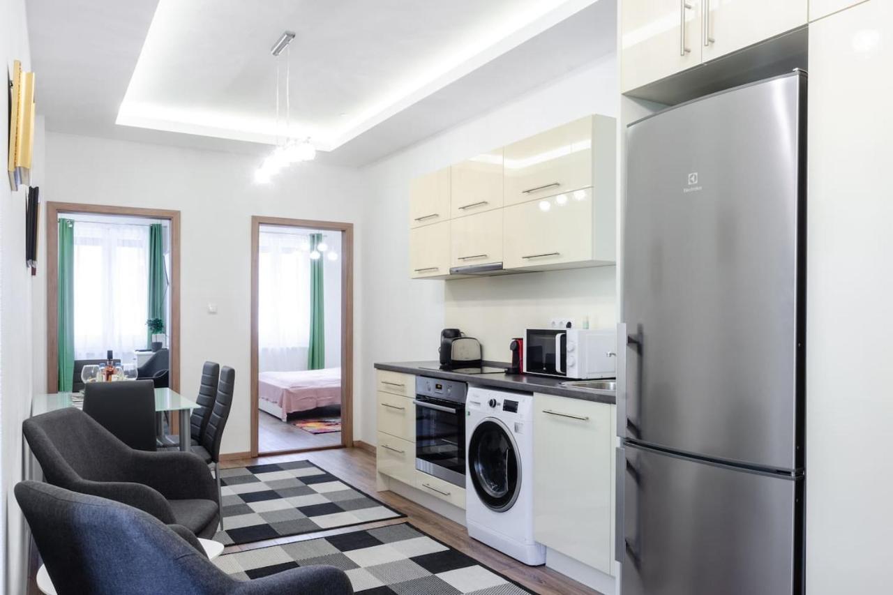 3 En Suit Bedroom Flat In The Main Centre For 6Ppl, 3Bdr,3Bthr,Ac Budapest Extérieur photo